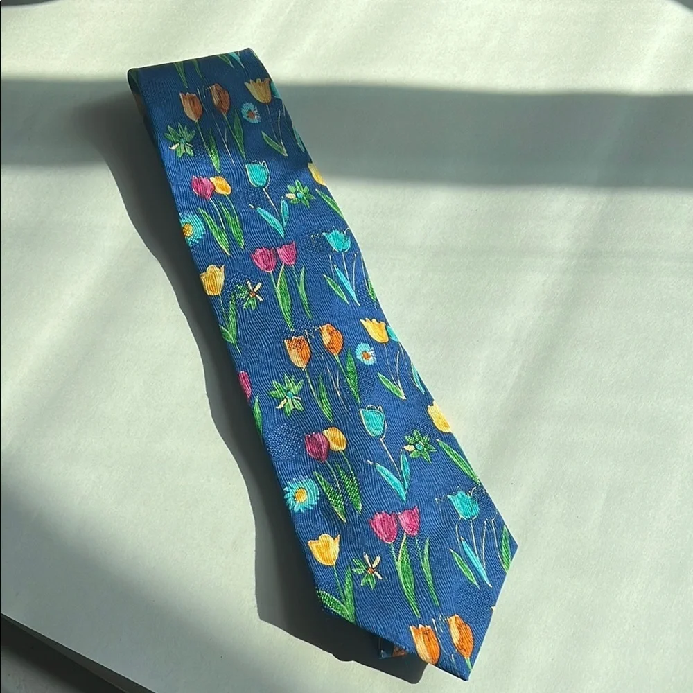 Ermenegildo Zegna 100% Silk Royal Blue Tie with Tulip Floral Novelty Print